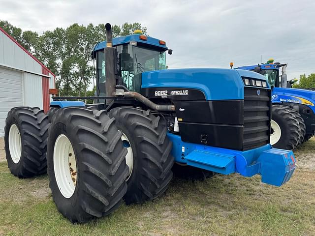Image of New Holland 9882 equipment image 2