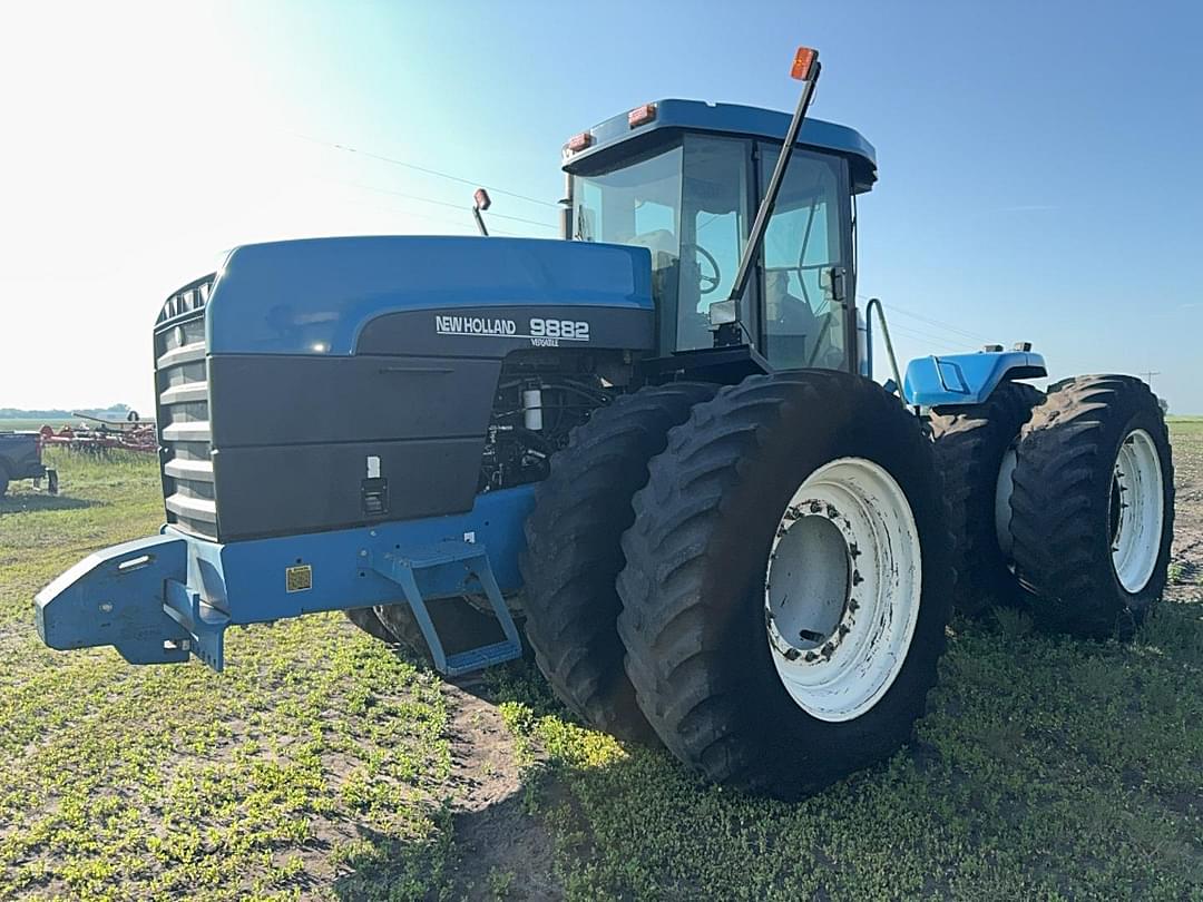 Image of New Holland 9882 Primary image