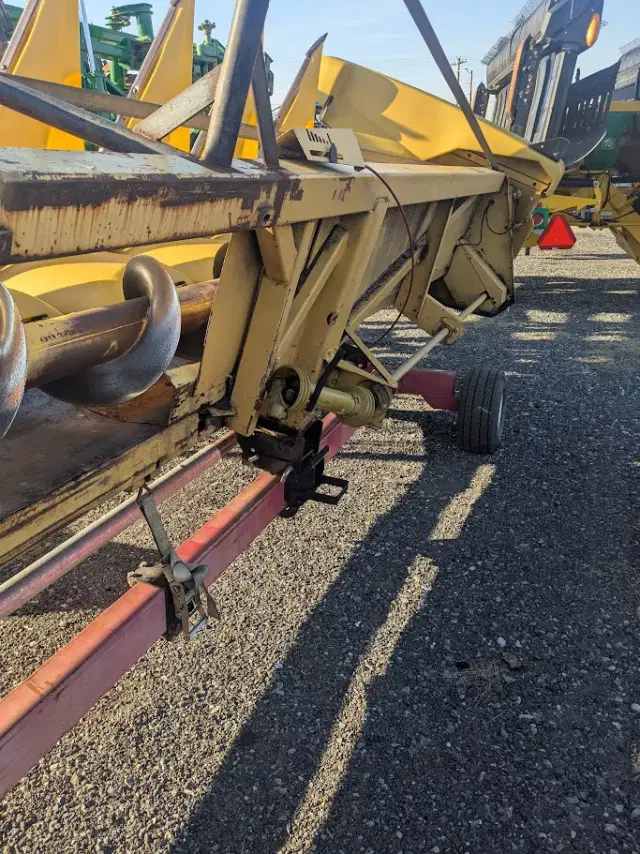 Image of New Holland 996 equipment image 4