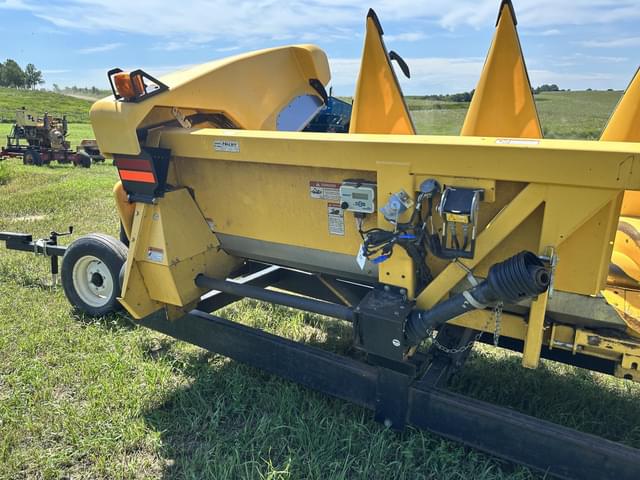 Image of New Holland 98D equipment image 2