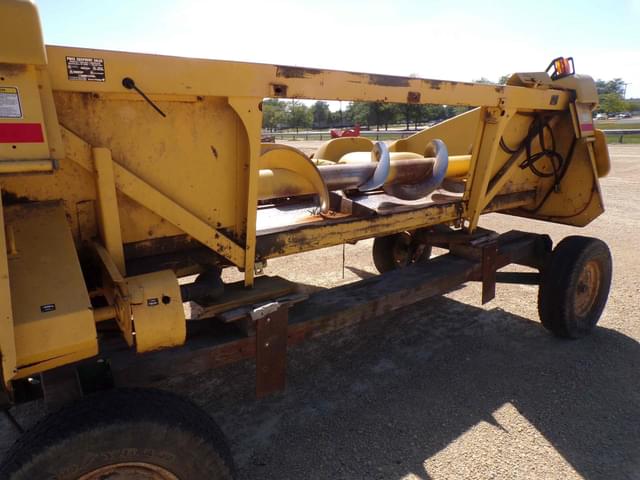 Image of New Holland 996 equipment image 4