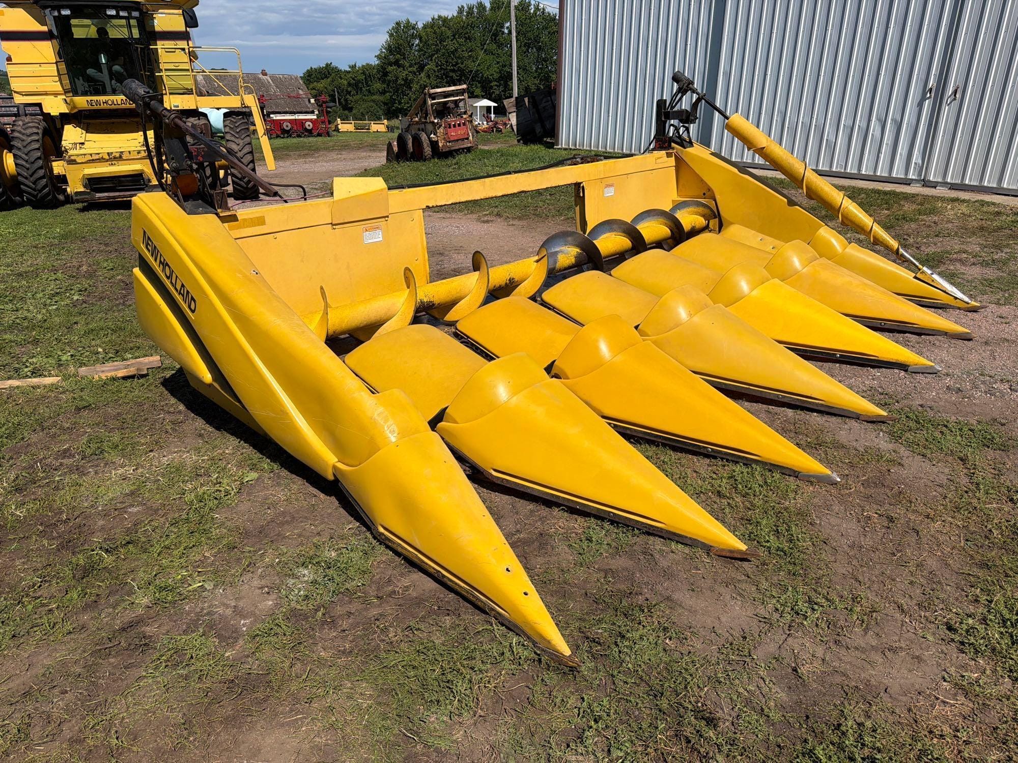 New Holland 996 Equipment Image0