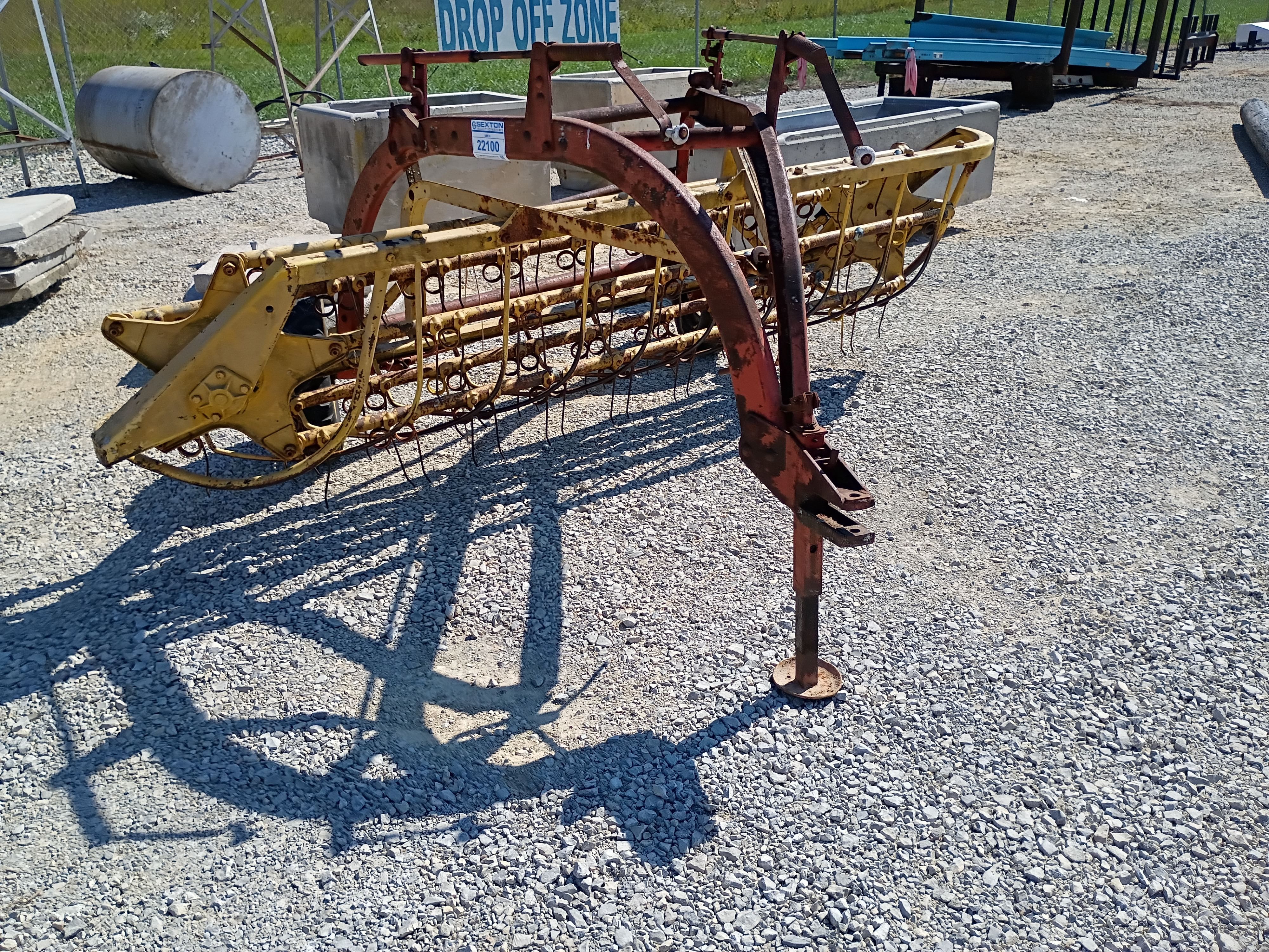 New Holland 256 Equipment Image0