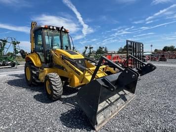 Main image New Holland B110B