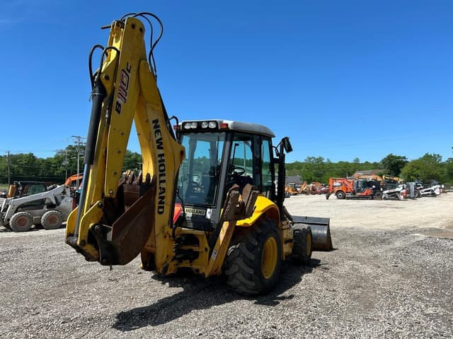 Image of New Holland B110C equipment image 3
