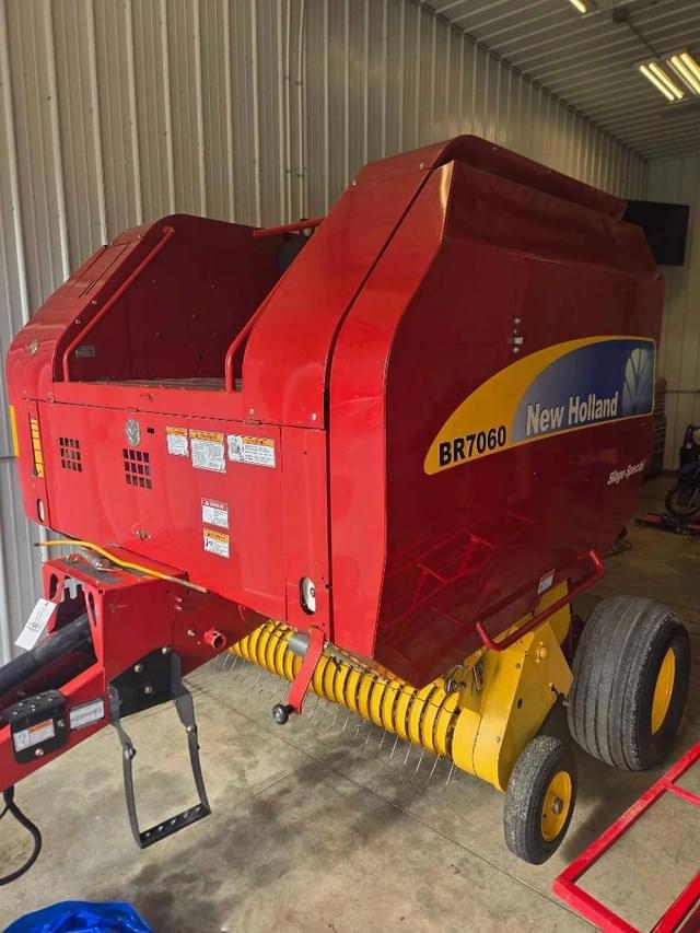 Image of New Holland BR7060 Silage Special equipment image 2