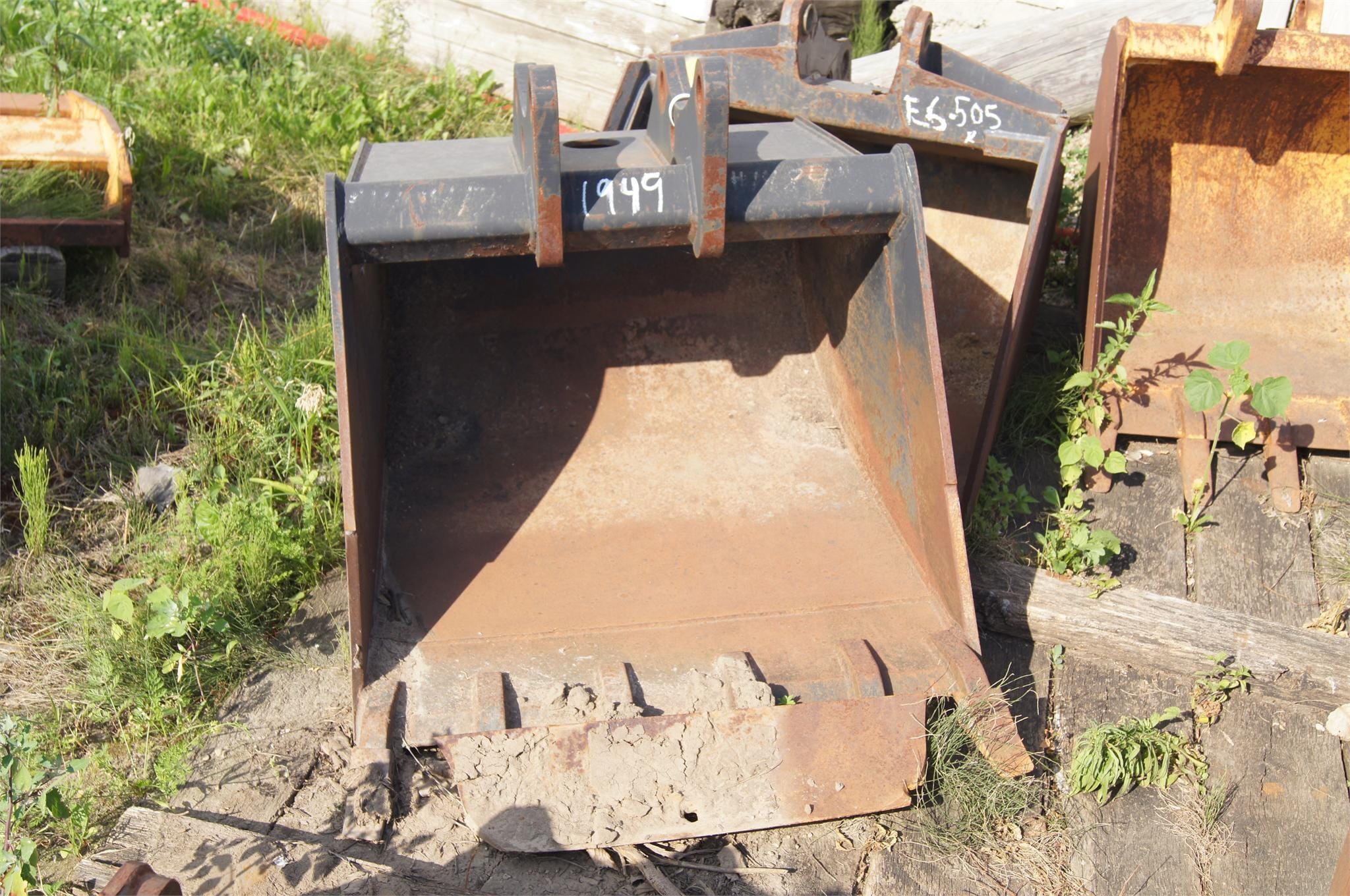 Main image New Holland Bucket