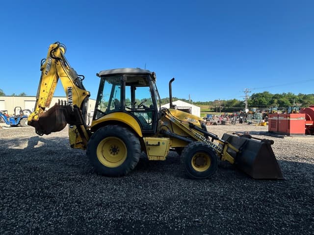 Image of New Holland B95B equipment image 4