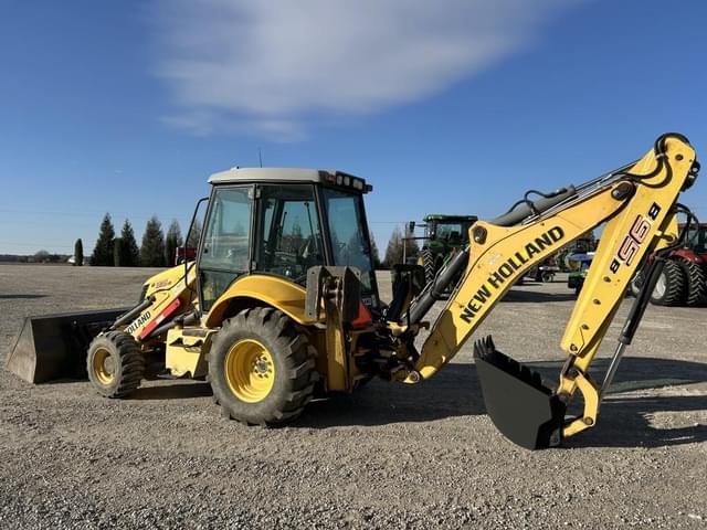 Image of New Holland B95B equipment image 4