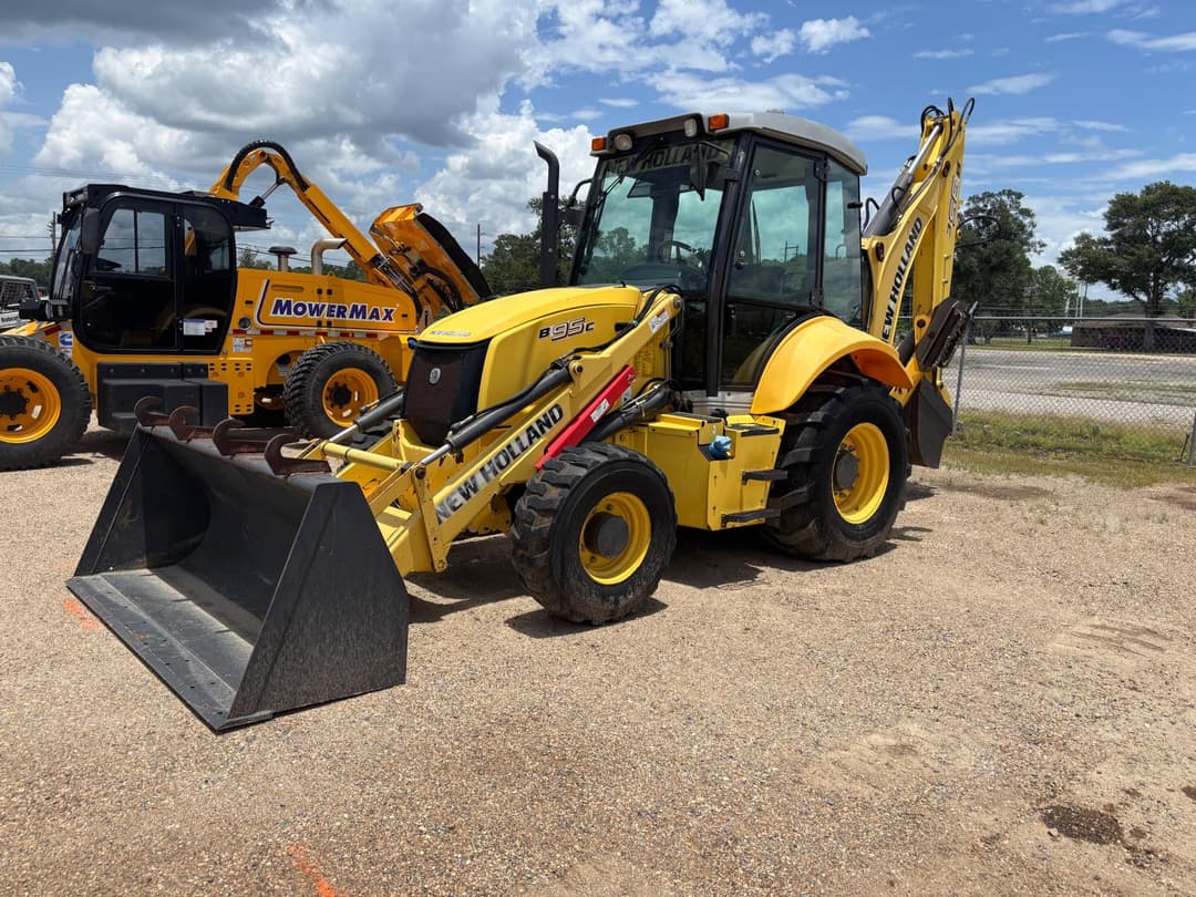 Image of New Holland B95C Primary image
