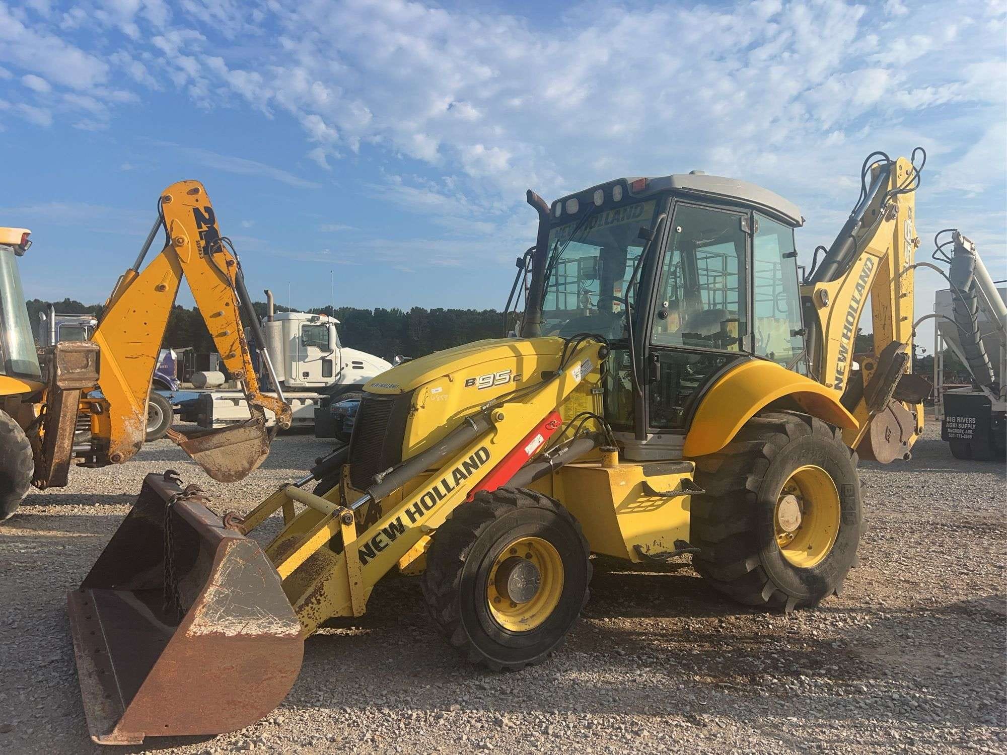 New Holland B95C Equipment Image0