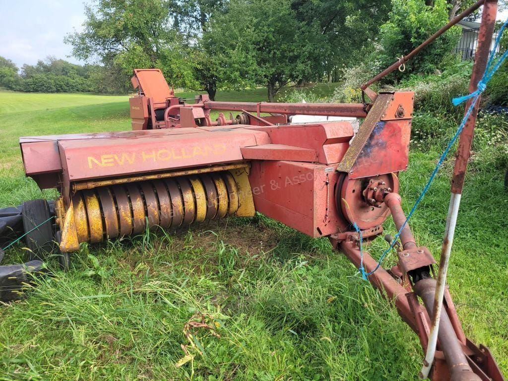 Main image New Holland 273