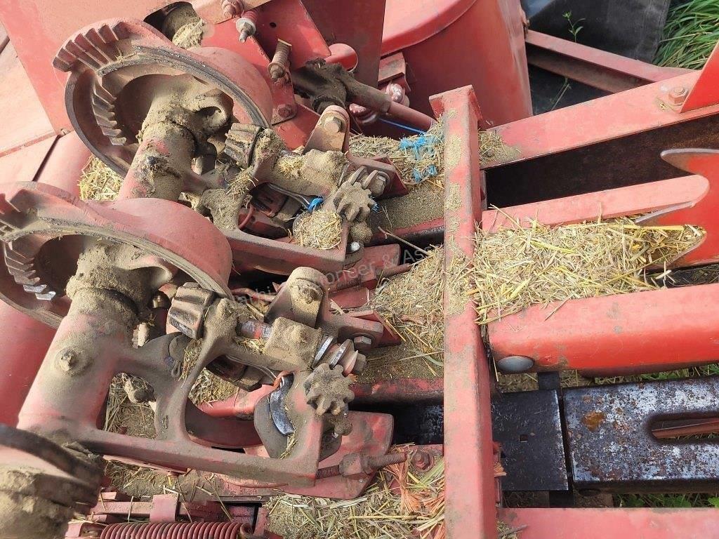 Main image New Holland 273 5