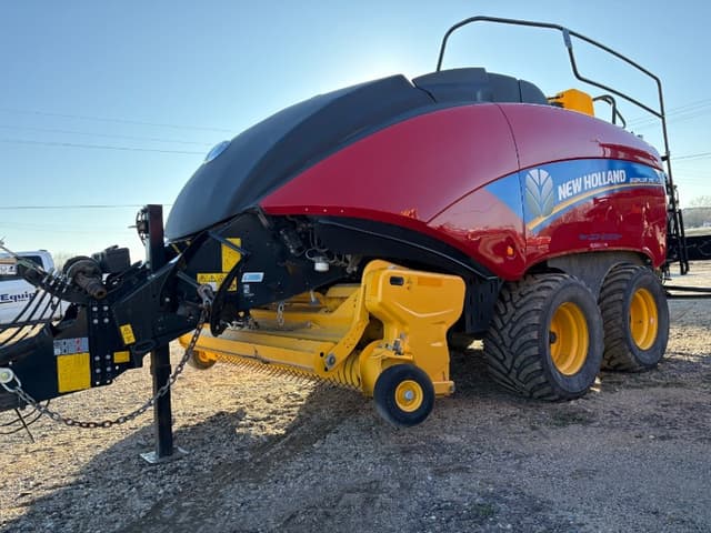 Image of New Holland Big Baler 340 equipment image 1