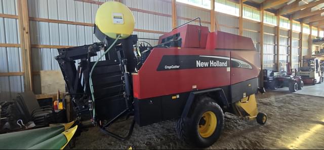Image of New Holland BB940A Cropcutter equipment image 3