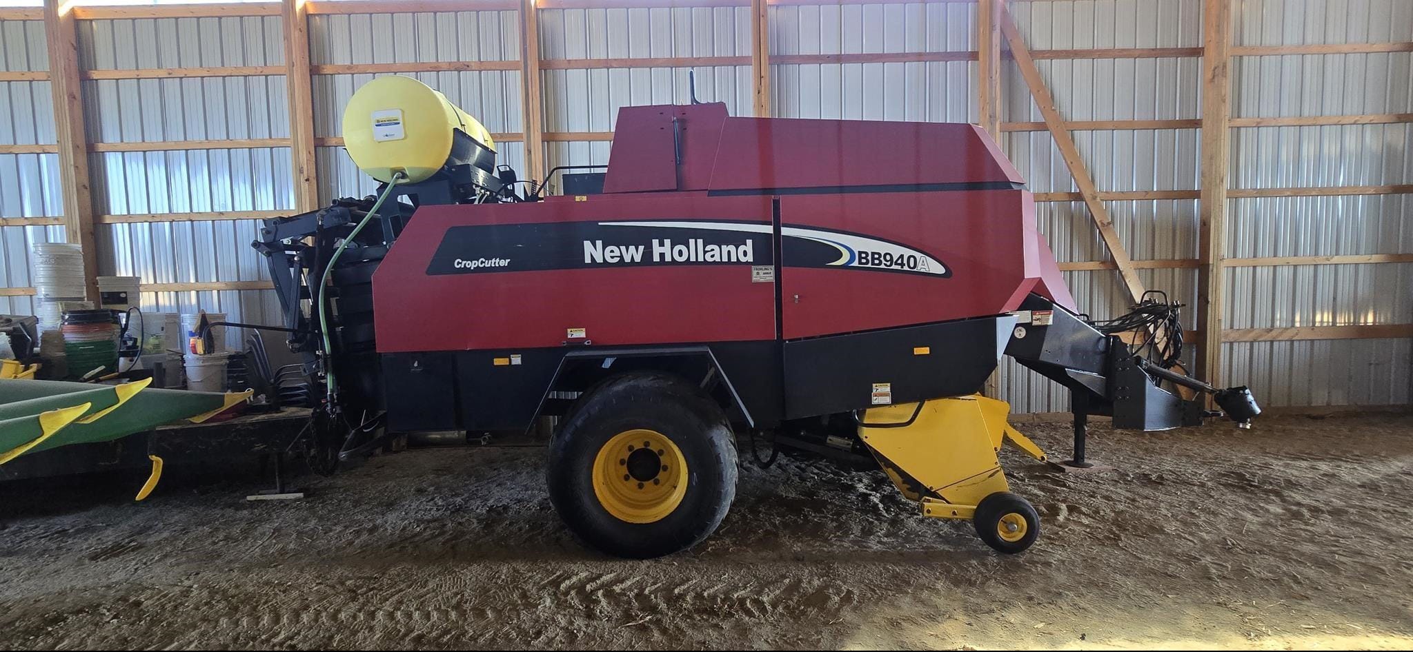 New Holland BB940A Cropcutter Equipment Image0