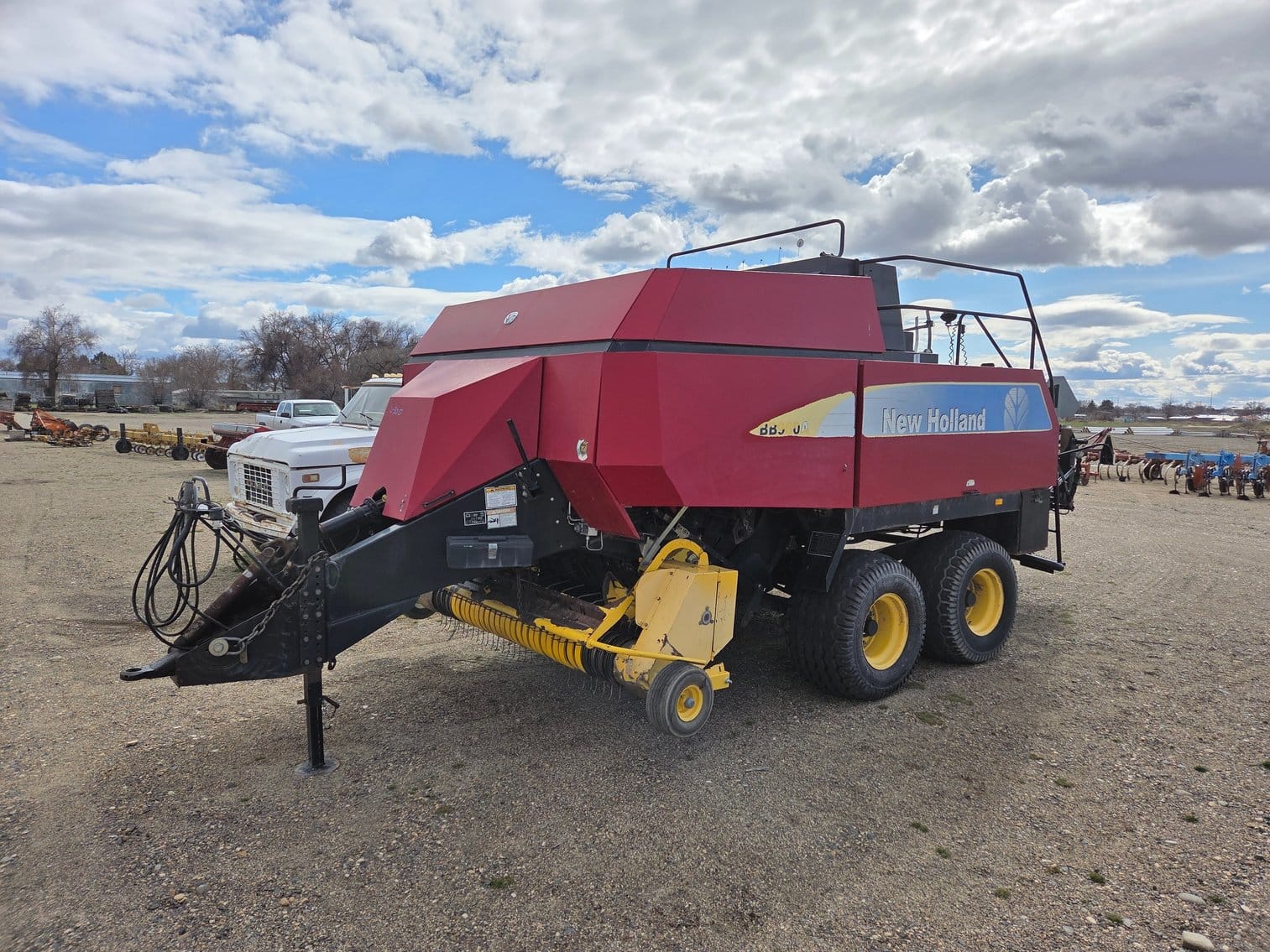 New Holland BB960A Equipment Image0