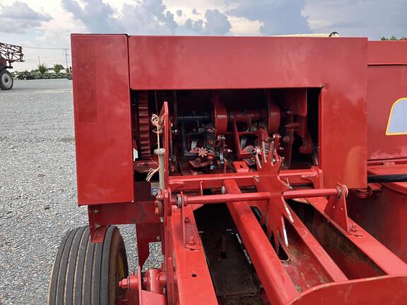 Image of New Holland BC5050 equipment image 3