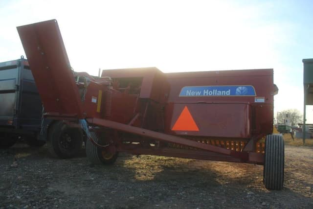 Image of New Holland BC5050 equipment image 1