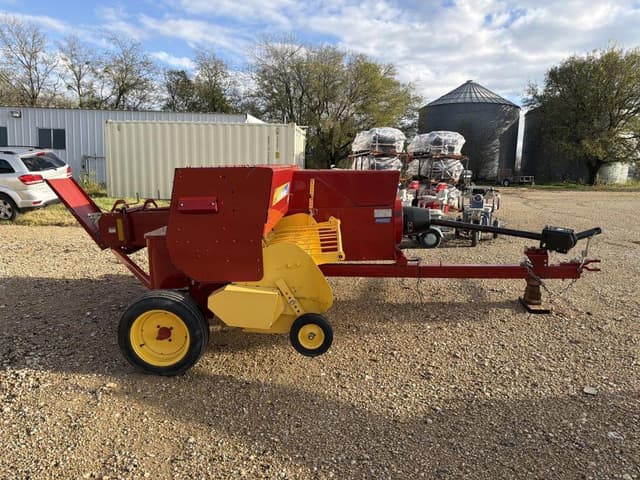 Image of New Holland BC5050 equipment image 4