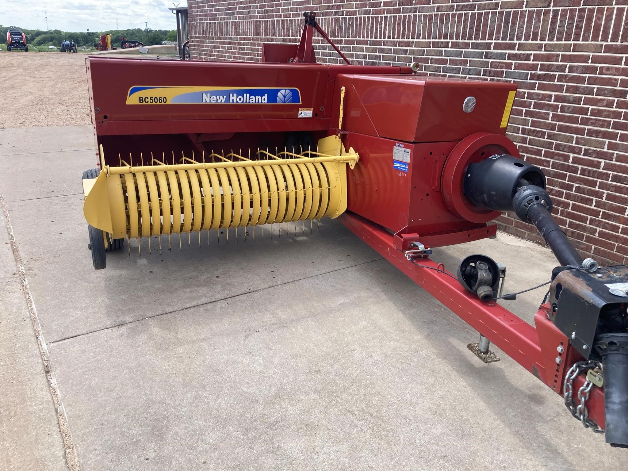 2014 New Holland BC5060 Equipment Image0