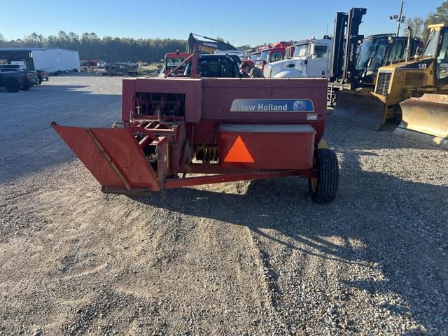 Image of New Holland BC5060 equipment image 3