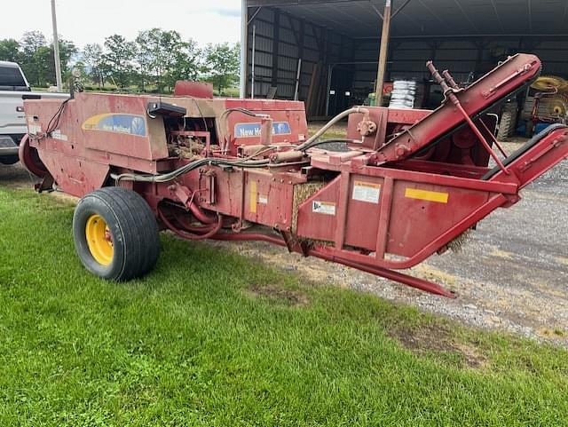 Image of New Holland BC5070 equipment image 2