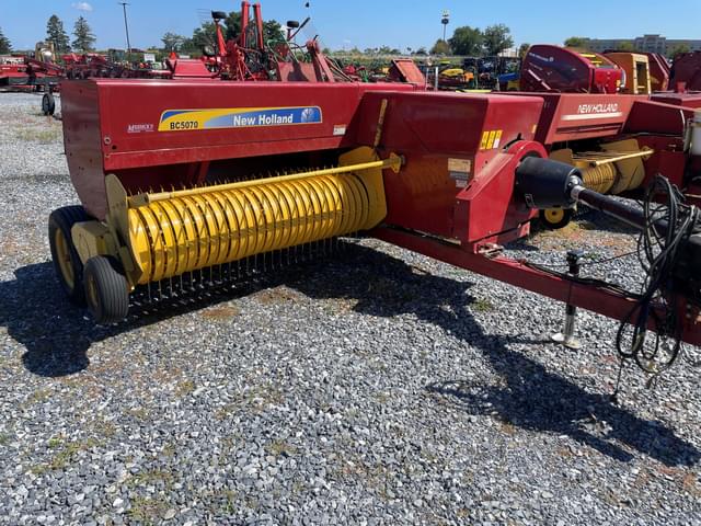 Image of New Holland BC5070 equipment image 1