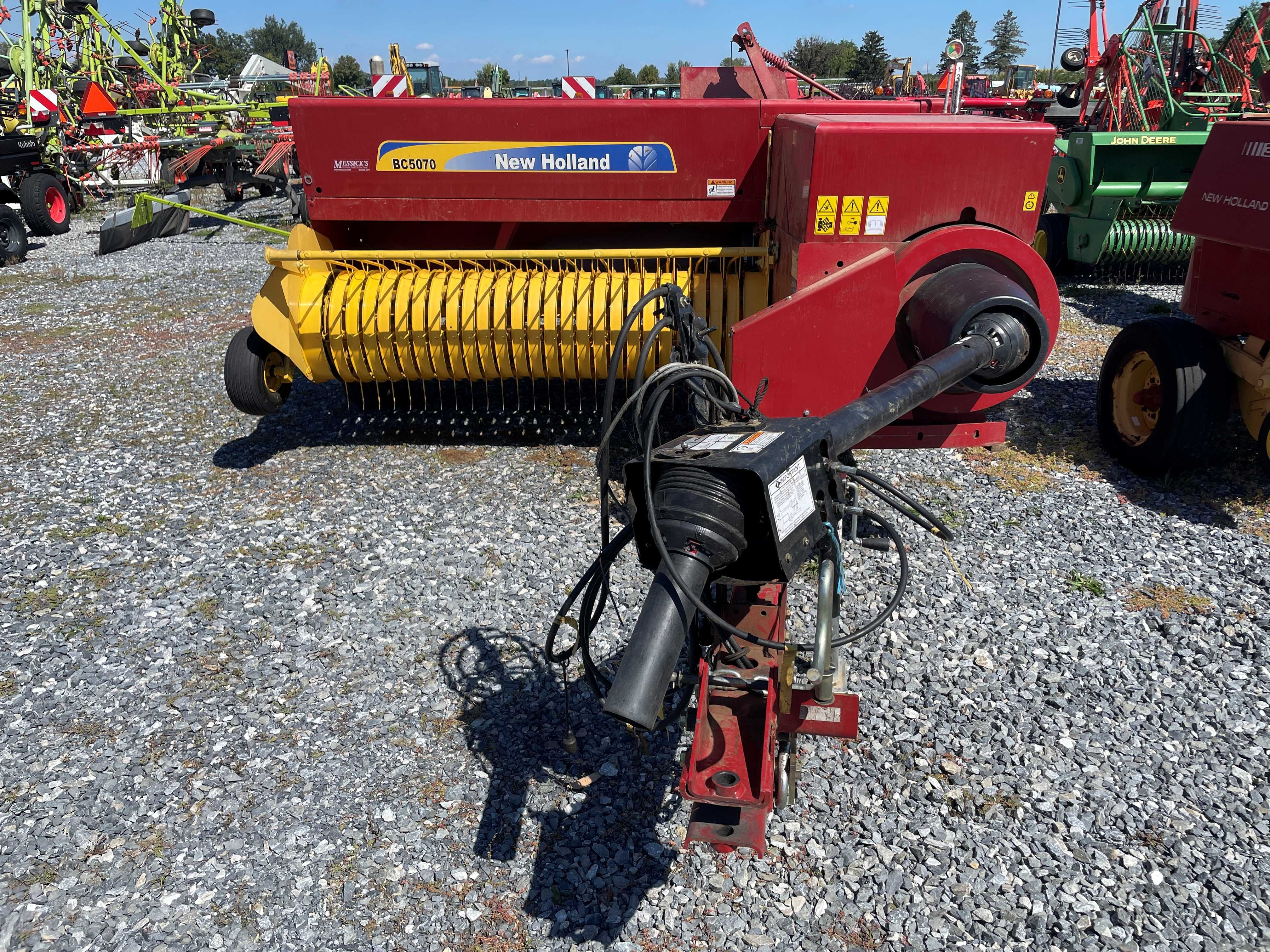 New Holland BC5070 Equipment Image0