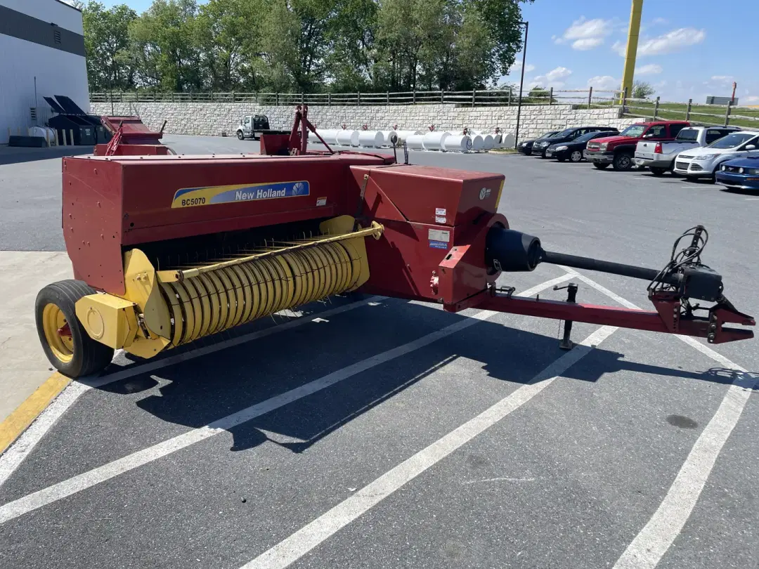 Image of New Holland BC5070 Primary image