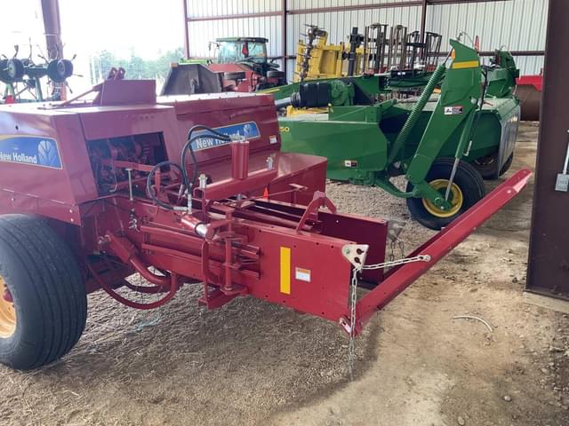 Image of New Holland BC5070 equipment image 3