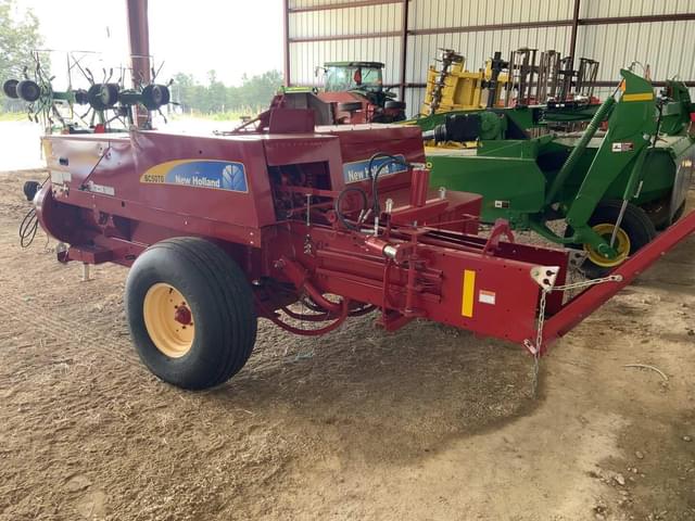 Image of New Holland BC5070 equipment image 4