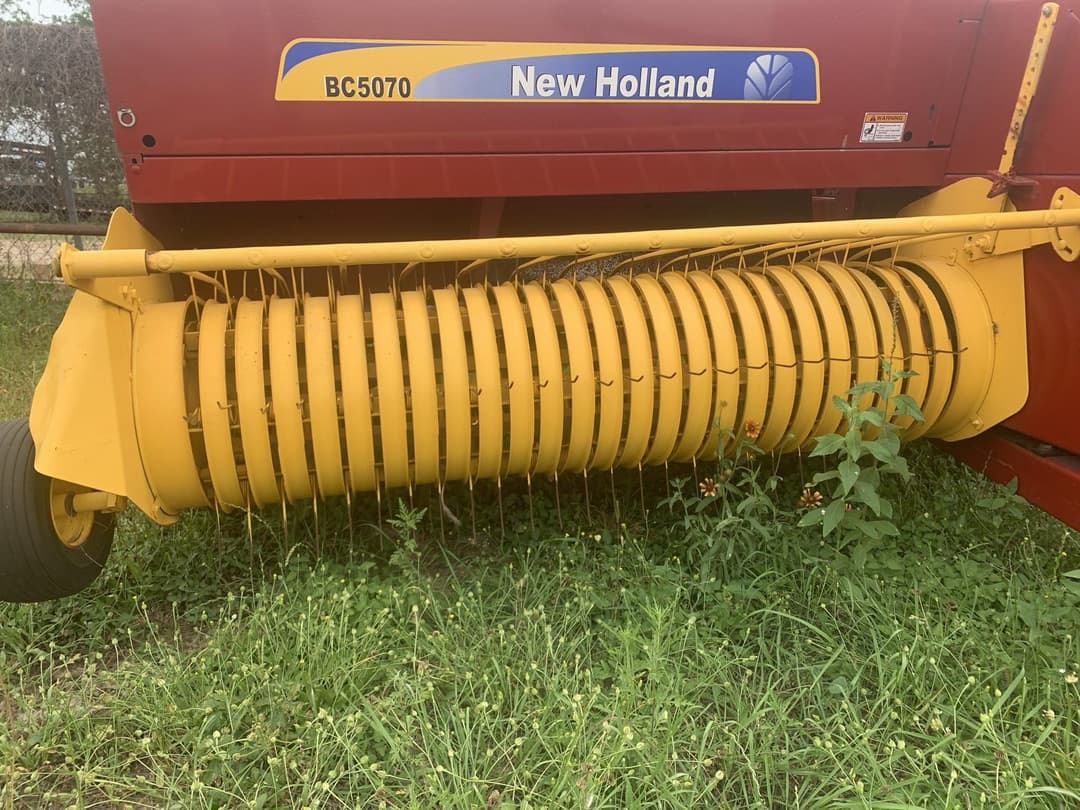 Image of New Holland BC5070 Image 0