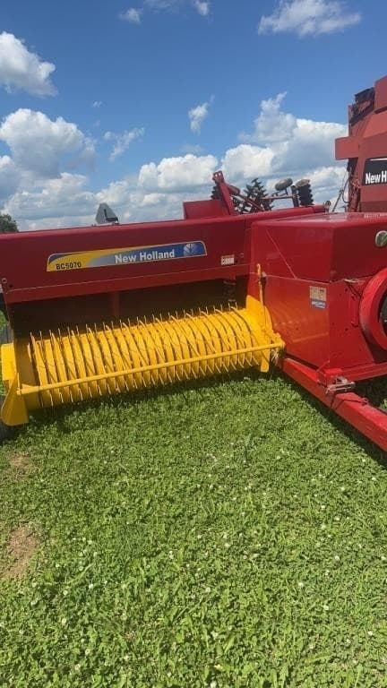 Image of New Holland BC5070 equipment image 1