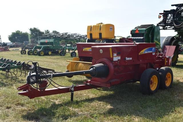 Image of New Holland BC5070 equipment image 2
