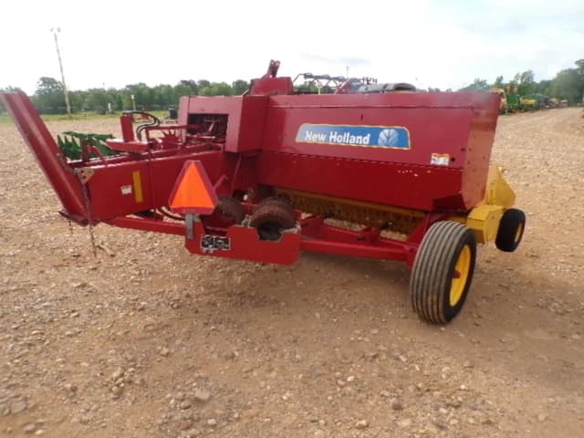 Image of New Holland BC5070 equipment image 3