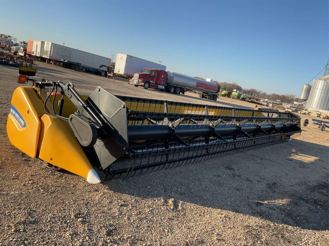 Image of New Holland 740CF-35 Primary image