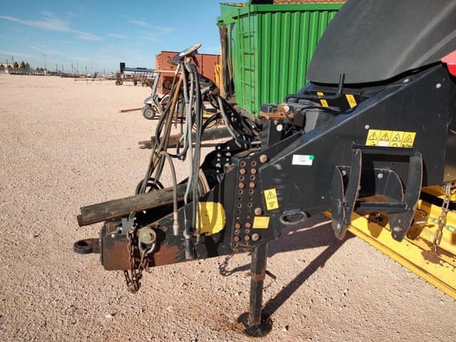 Image of New Holland Big Baler 330 equipment image 4