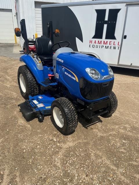 Main image New Holland Boomer 20