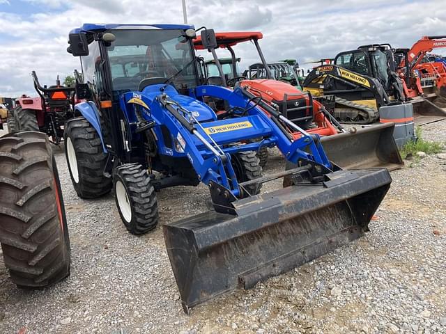 Image of New Holland Boomer 3050 equipment image 1