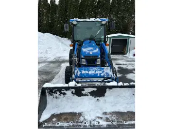 Main image New Holland Boomer 3050