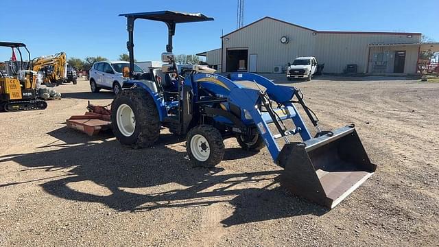 Image of New Holland Boomer 35 equipment image 1