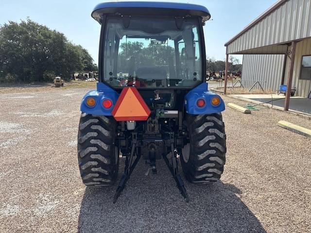 Image of New Holland Boomer 37 equipment image 3