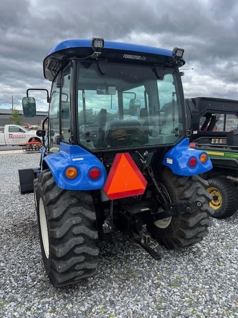 Image of New Holland Boomer 37 equipment image 2