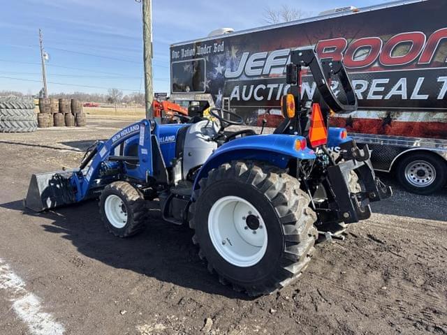 Image of New Holland Boomer 40 equipment image 1