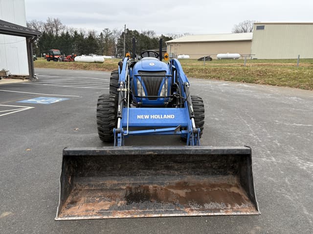 Image of New Holland Boomer 41 equipment image 4