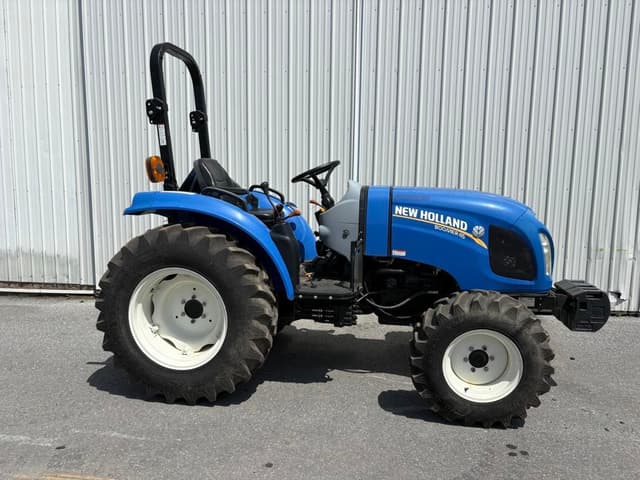 Image of New Holland Boomer 45 equipment image 2