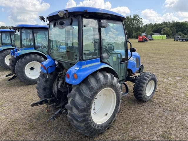 Image of New Holland Boomer 47 equipment image 4