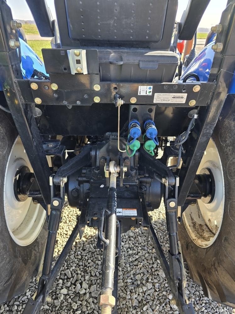 Image of New Holland Boomer 47 Image 0