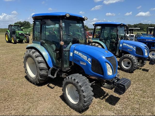 Image of New Holland Boomer 47 equipment image 3